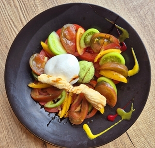 salade de tomate burrata